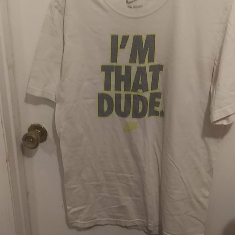 Nike tshirt
